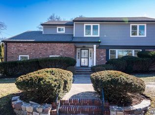 4 Sycamore St, Cresskill, NJ 07626