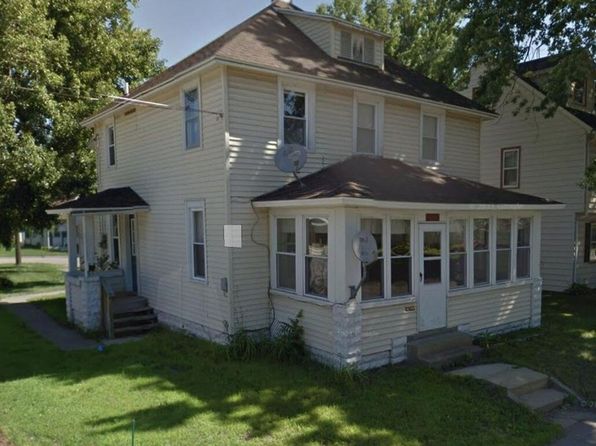 919 Main St