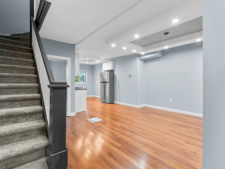 2609 Garrett Ave — Photo 6