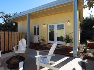 833 Crest Dr #1/2, Encinitas, CA 92024