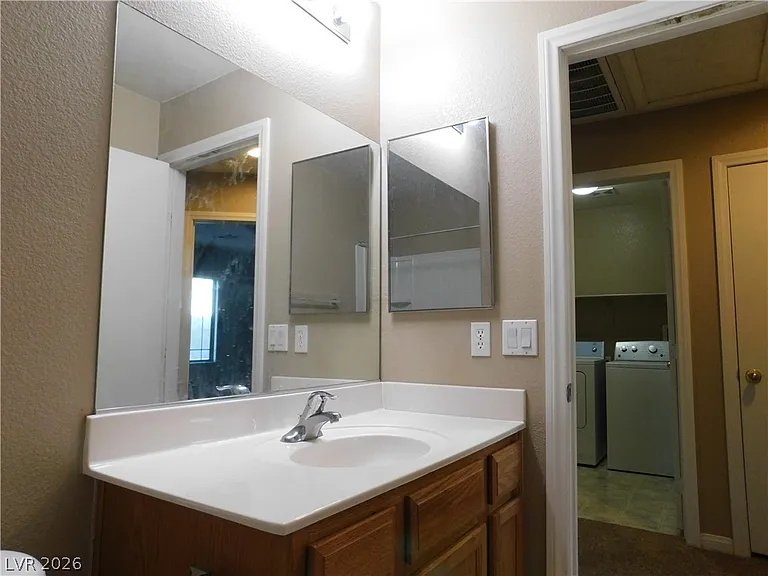 5275 Railroad River Ave — Photo 40