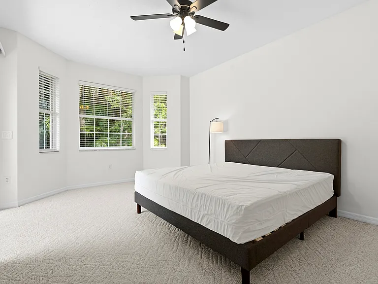 5217 Far Oak Cir — Photo 13