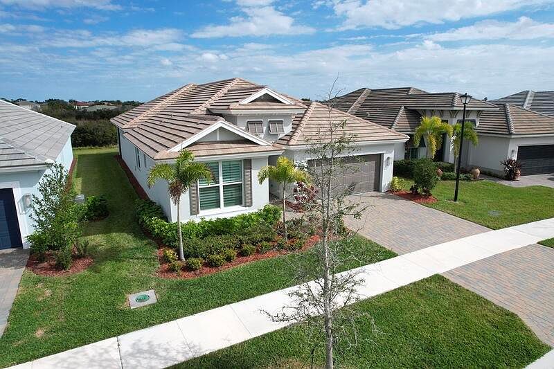 1st image of 12465 SW Sunrise Lake Terrace
