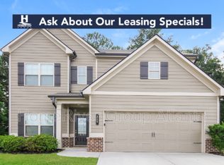 216 Evergreen Way, Loganville, GA 30052