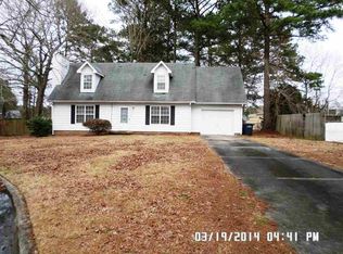 704 Christopher Ct, Jacksonville, NC 28546