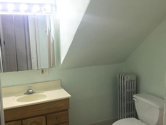 2nd image of 3508 W Le Moyne St #1