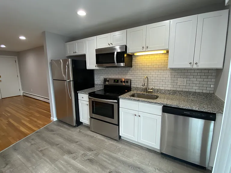 74 & 82 Beaver Street — Photo 25