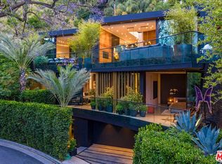 8517 Franklin Ave, Los Angeles, CA 90069