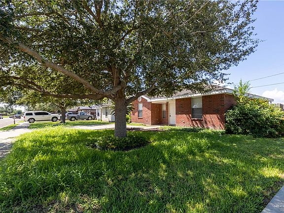 2nd image of 2409 Las Brisas Dr