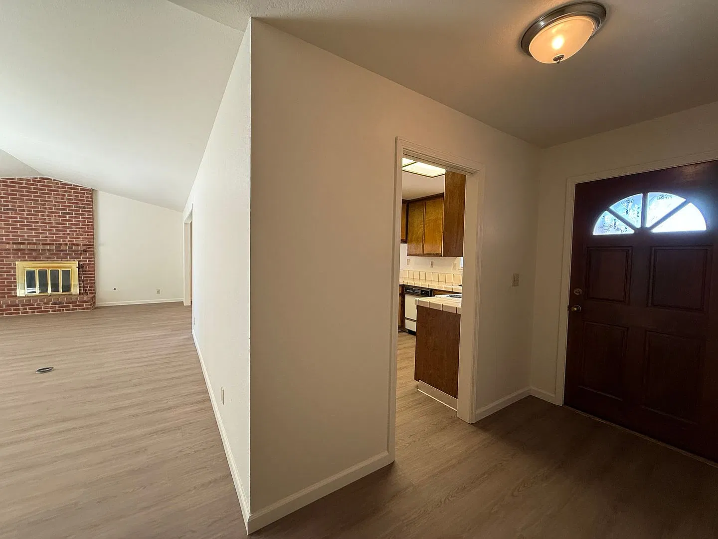 Beautiful Galt Home — Photo 2