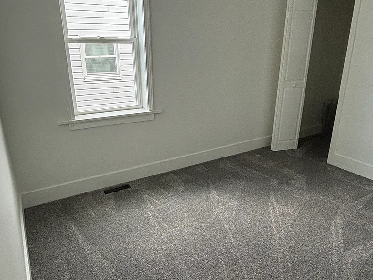 222 Parkedge Ave — Photo 13