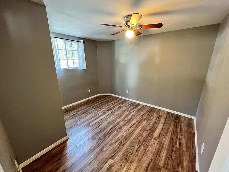 26455 Delano Dr #7 — Photo 15