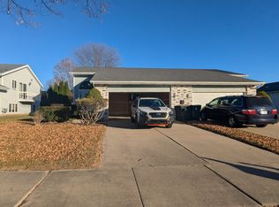 1055 Clarmar Dr #1055, Sun Prairie, WI 53590