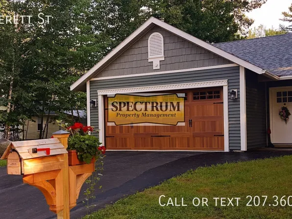 34 Everett St, Oakland, ME 04963