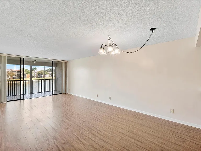 6519 Coral Lake Dr #207 — Photo 4