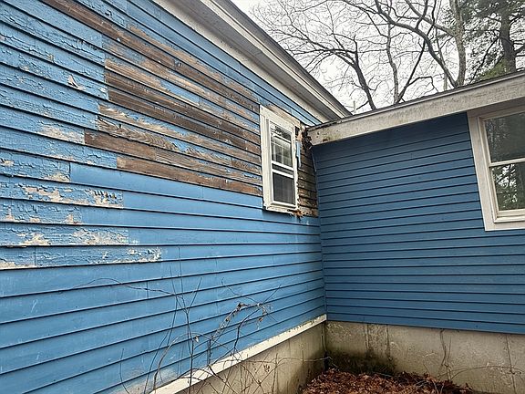 5th image of 10 Sycamore Rd