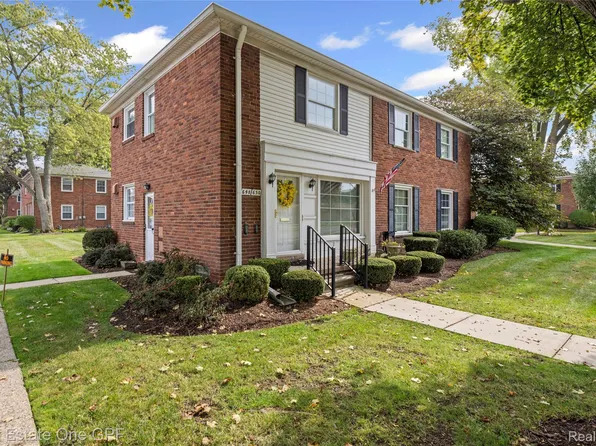 650 Cadieux Rd #1, Grosse Pointe, MI 48230