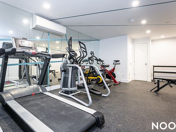 4th image of 129 Troutman St #3F