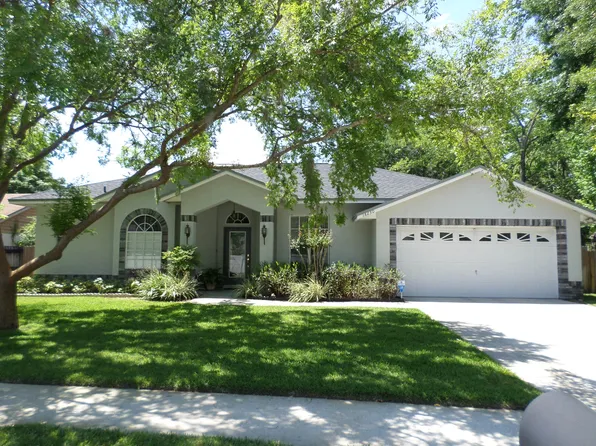 18230 Dollybrook Ln, Lutz, FL 33549