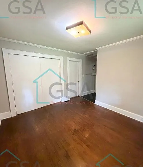 3 Thompson St — Photo 9