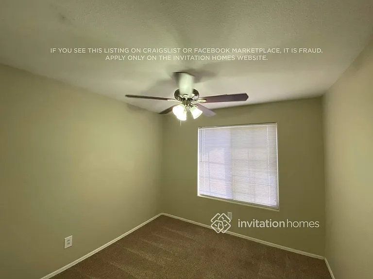 764 W La Pryor Ln — Photo 16