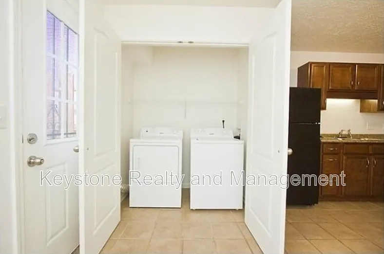 2296 McCormick Ln — Photo 4