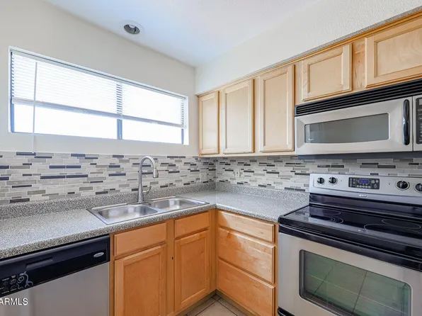 11640 N 51ST Avenue #212, Glendale, AZ 85304