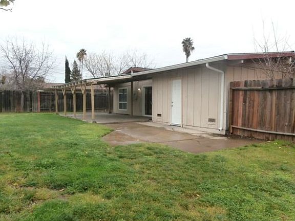 3rd image of 6609 Melrose Dr