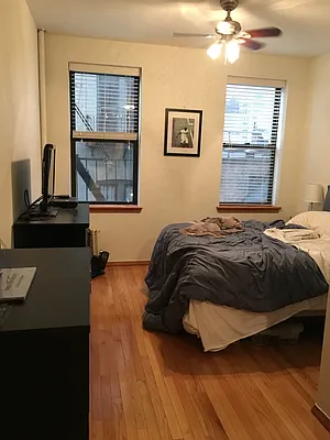 Rented by Warren T Real Estate Corp. | media 18