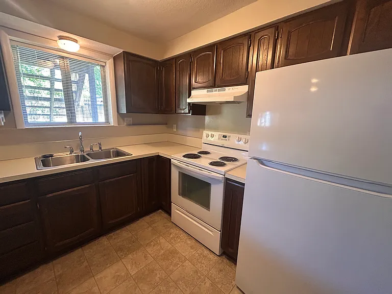 9186 W Dalton Pl — Photo 11