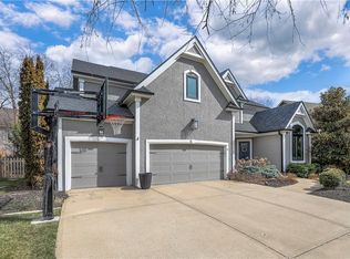 13113 Ballentine St, Overland Park, KS 66213