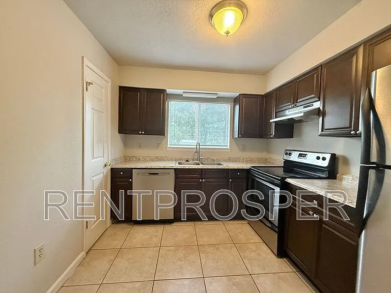 4117 S Semoran Blvd #22 — Photo 3