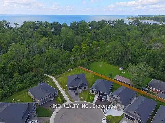 1043 Kettle Ct — Photo 26