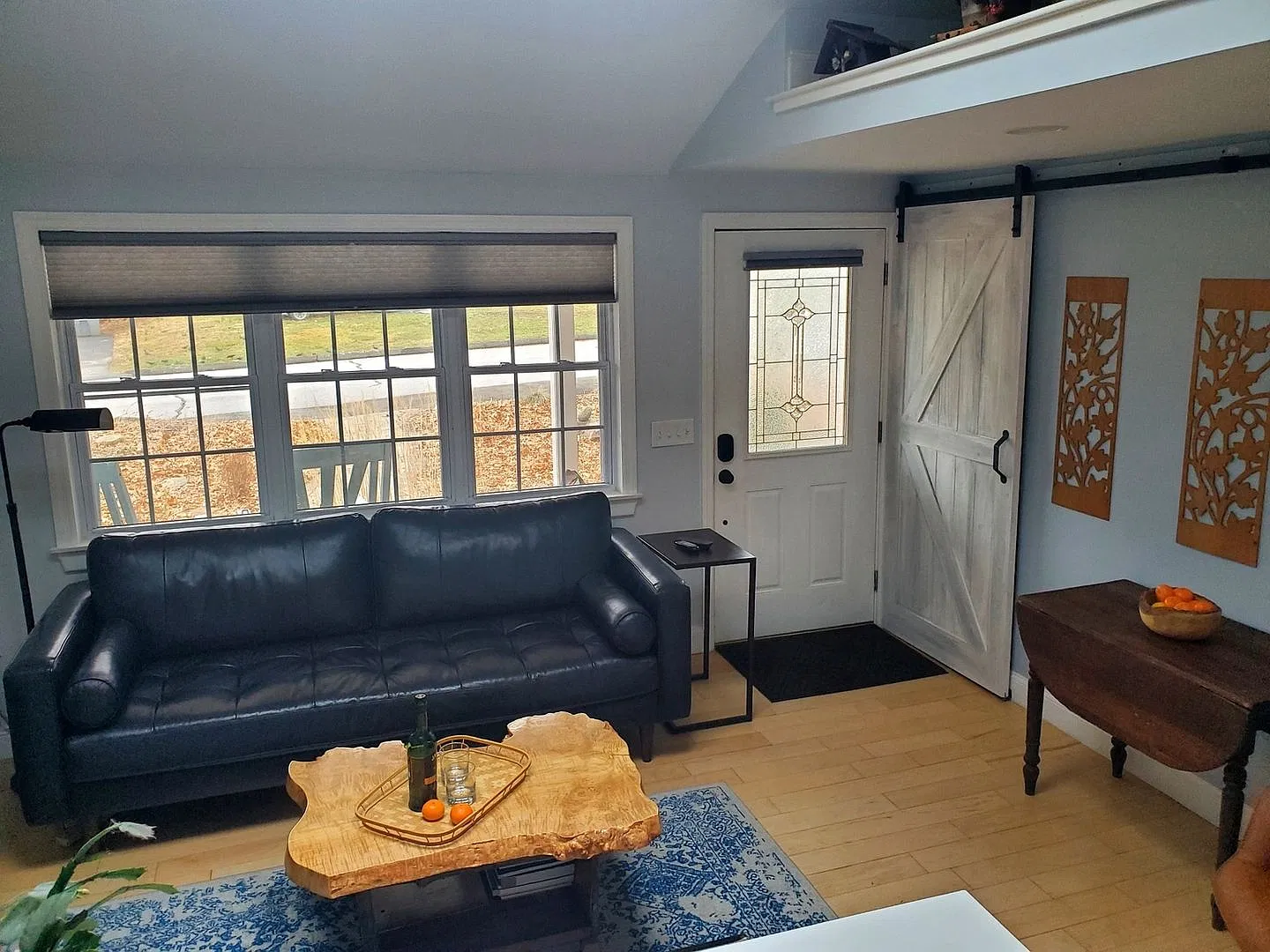 Charming 2BR House in Niantic — Photo 3