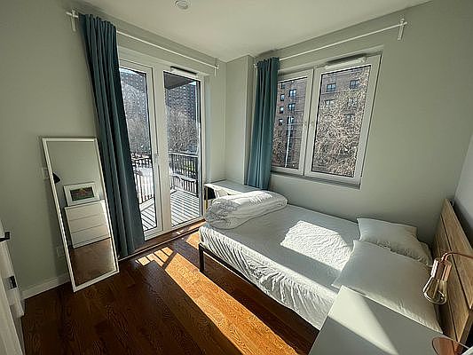 5th image of 842 Flushing Ave #4F