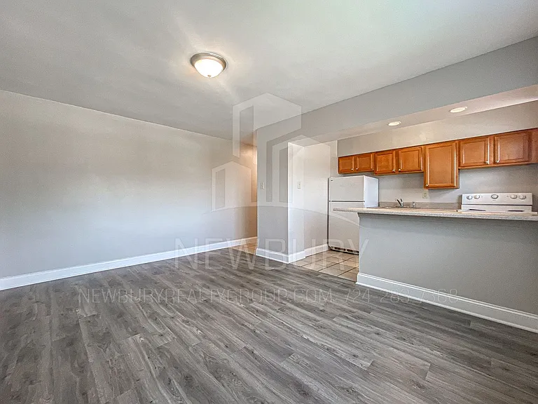 WestWood Apartments — Photo 6