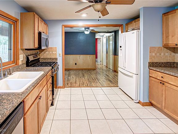 5th image of 772 Irving Park Blvd