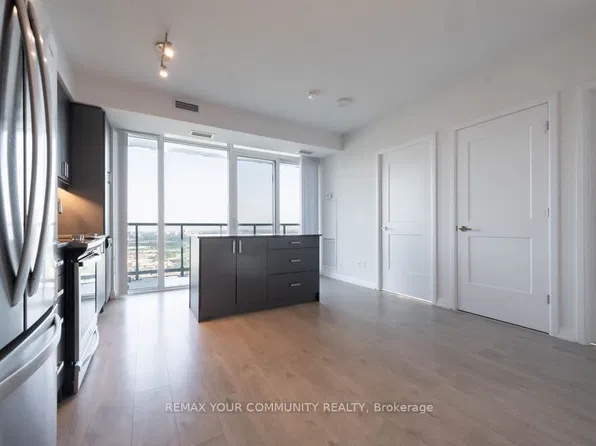 7895 Jane St, Vaughan, ON