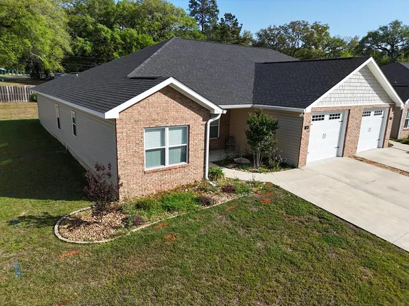 109 Kenley Ln, Thomasville, GA 31792