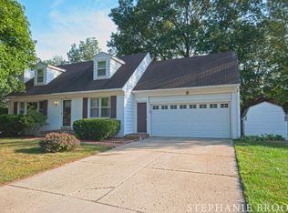 840 Wellerwood St NE, Grand Rapids, MI 49505