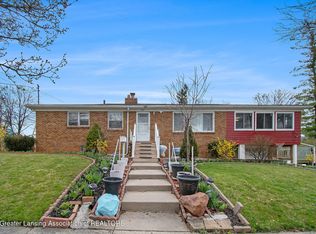 2801 Chatham Rd, Lansing, MI 48910