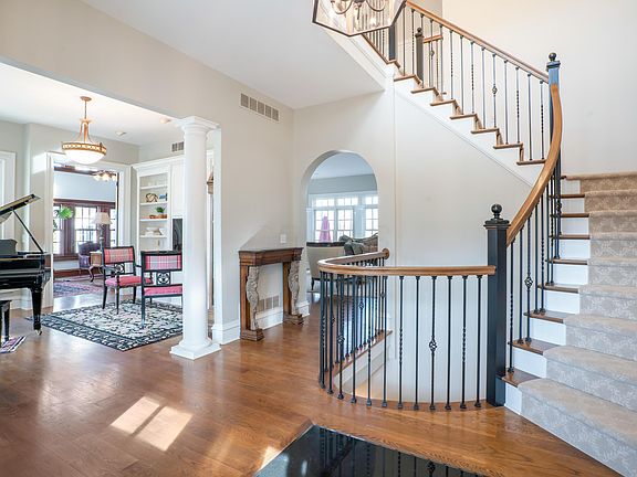 5th image of 5118 Canterbury Dr