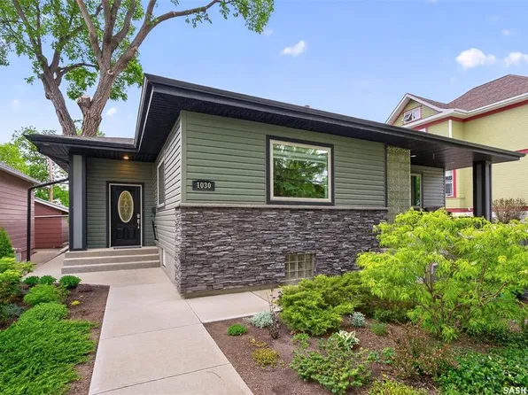 1030 1st AVENUE NW, Moose Jaw, SK S6H 3N2