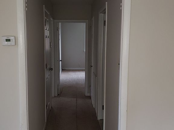 2ND FLOOR - HALLWAY