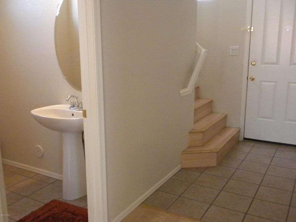 1st image of 1024 E La Salle St