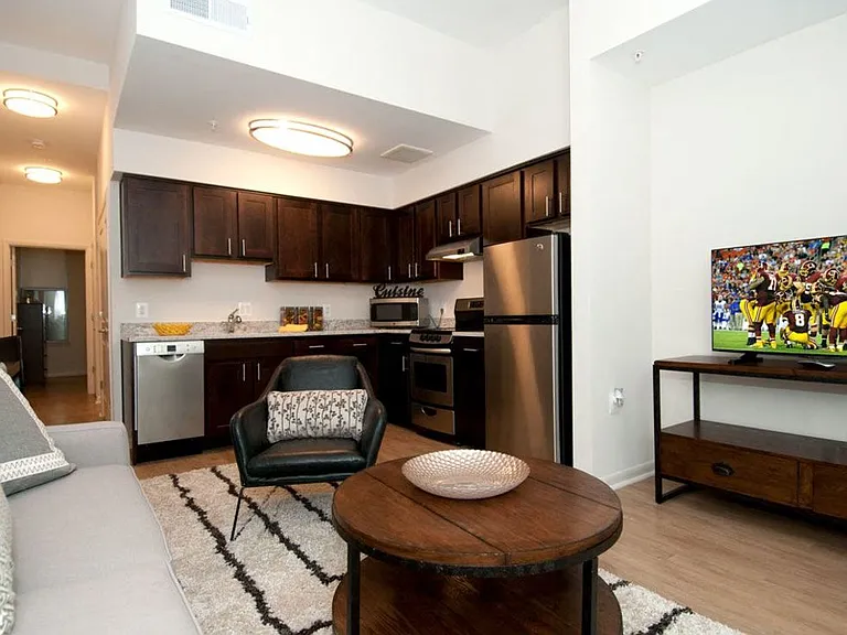 Channel Square Apartments — Photo 28
