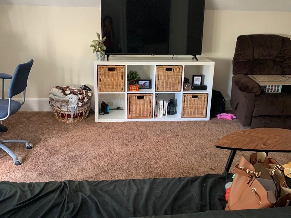2nd image of 318 Willow St #3B