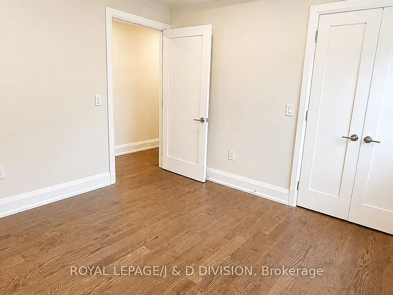2579 Yonge St #202 — Photo 22