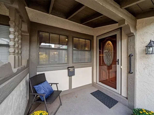 10242 Foster St, Overland Park, KS 66212