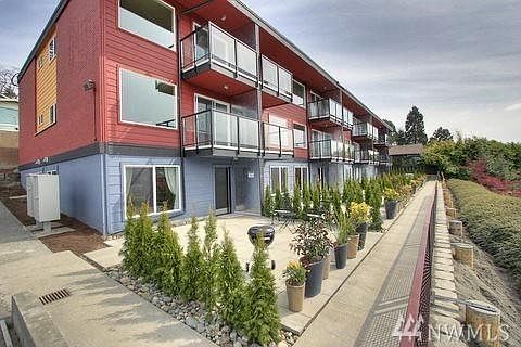 1st image of 3420 15th Ave W APT 204